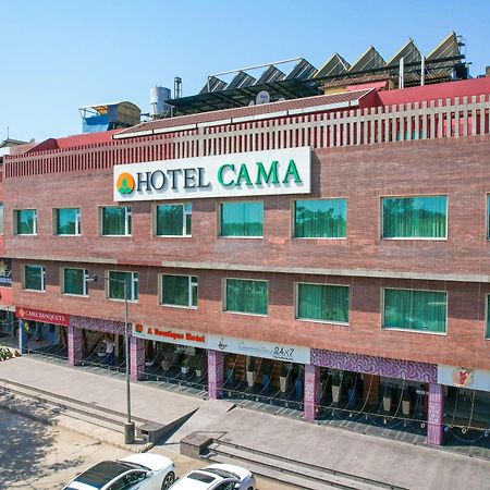 Hotel Cama Mohali Buitenkant foto