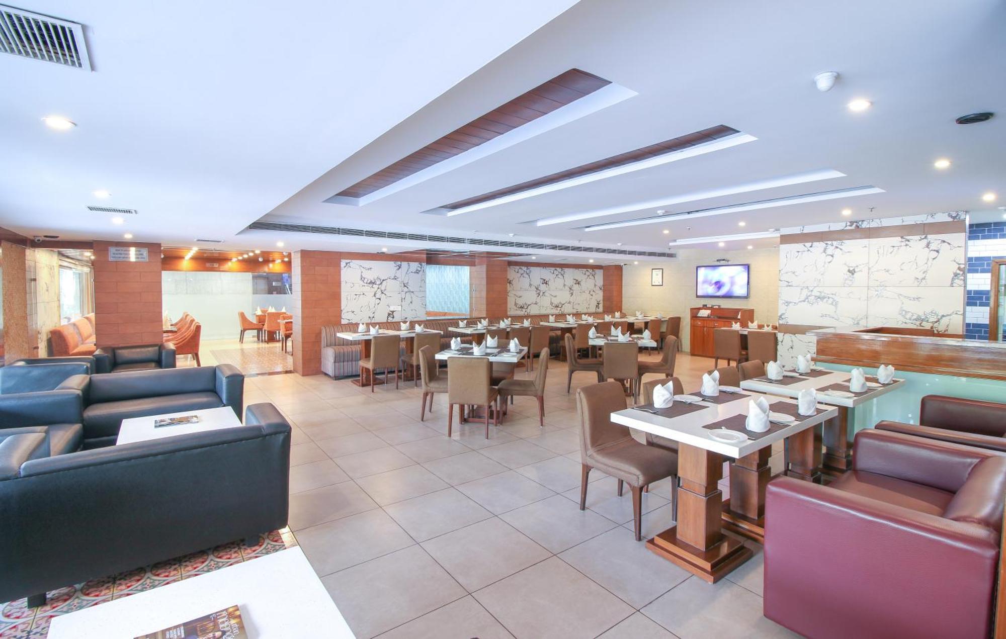 Hotel Cama Mohali Buitenkant foto