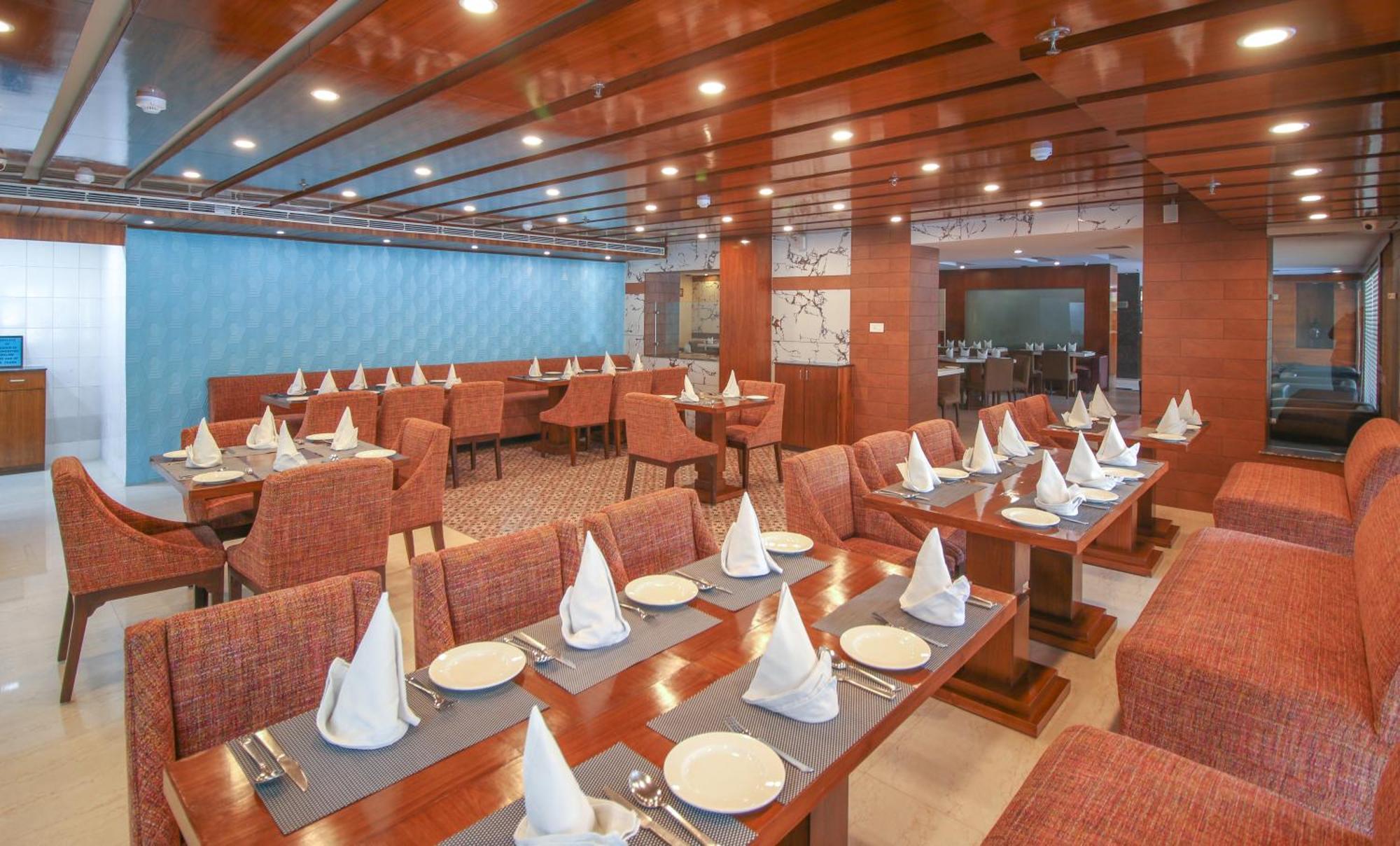 Hotel Cama Mohali Buitenkant foto