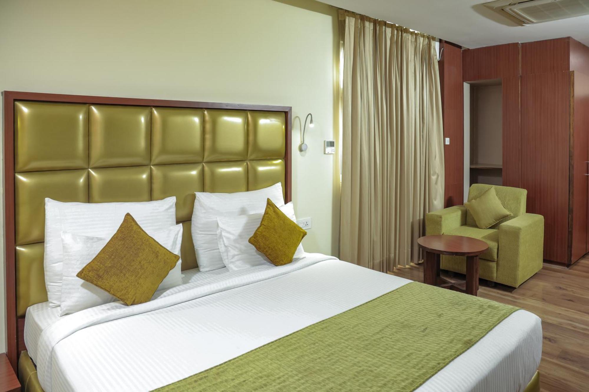 Hotel Cama Mohali Buitenkant foto