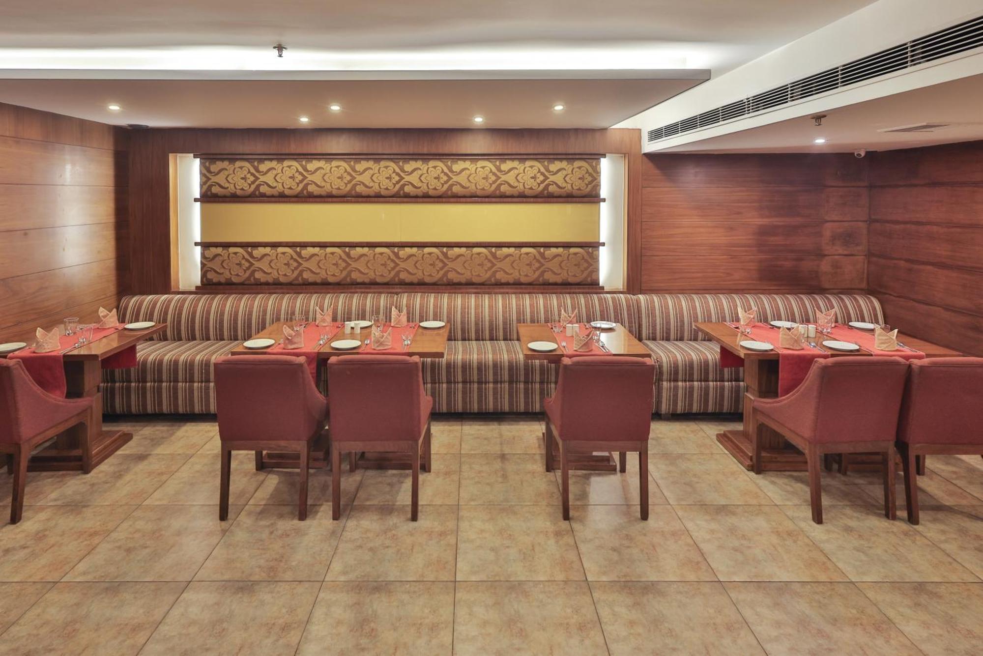 Hotel Cama Mohali Buitenkant foto