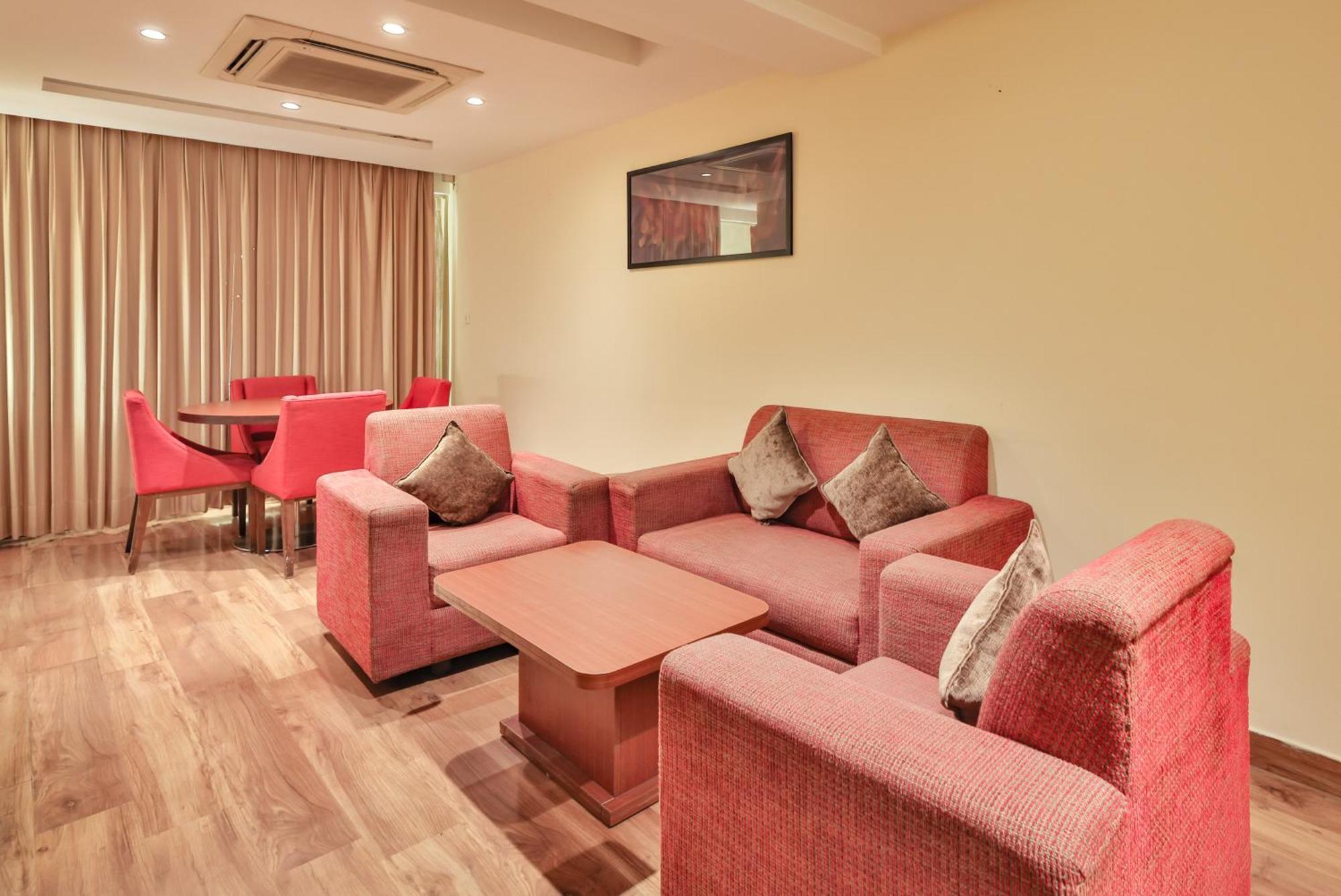 Hotel Cama Mohali Buitenkant foto