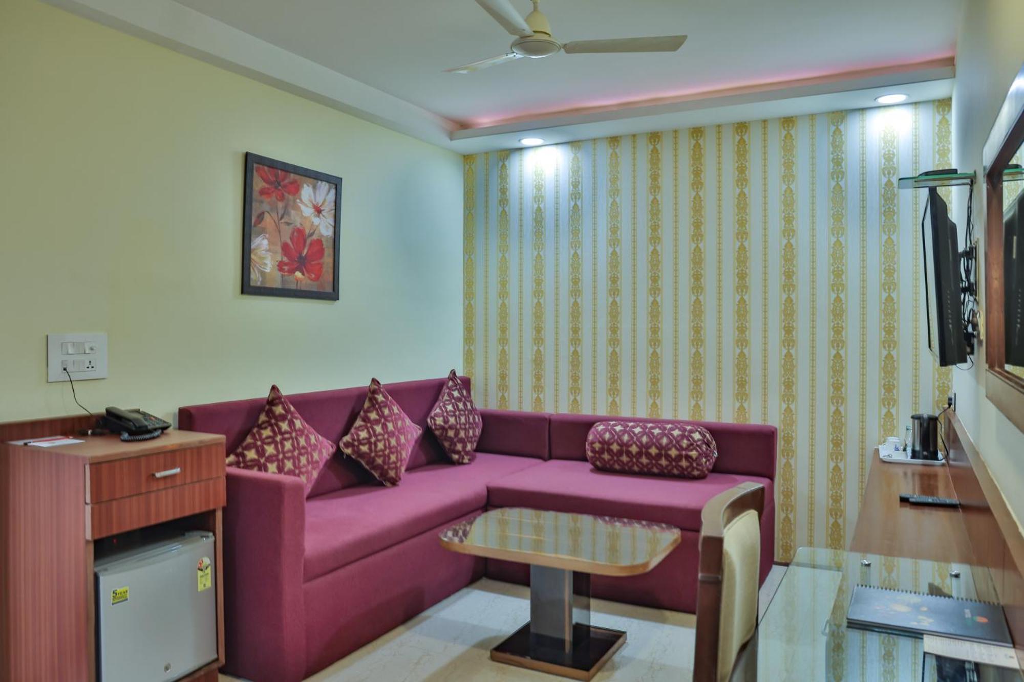 Hotel Cama Mohali Buitenkant foto