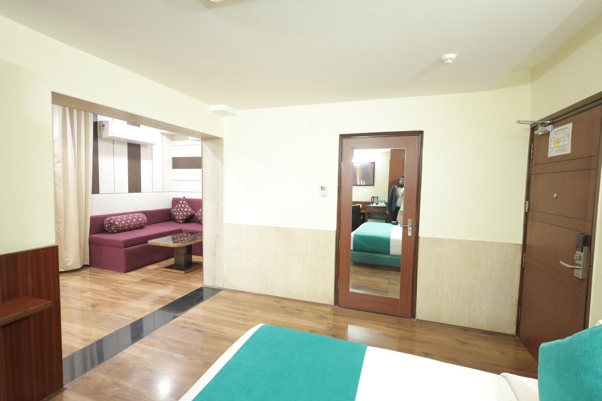 Hotel Cama Mohali Buitenkant foto