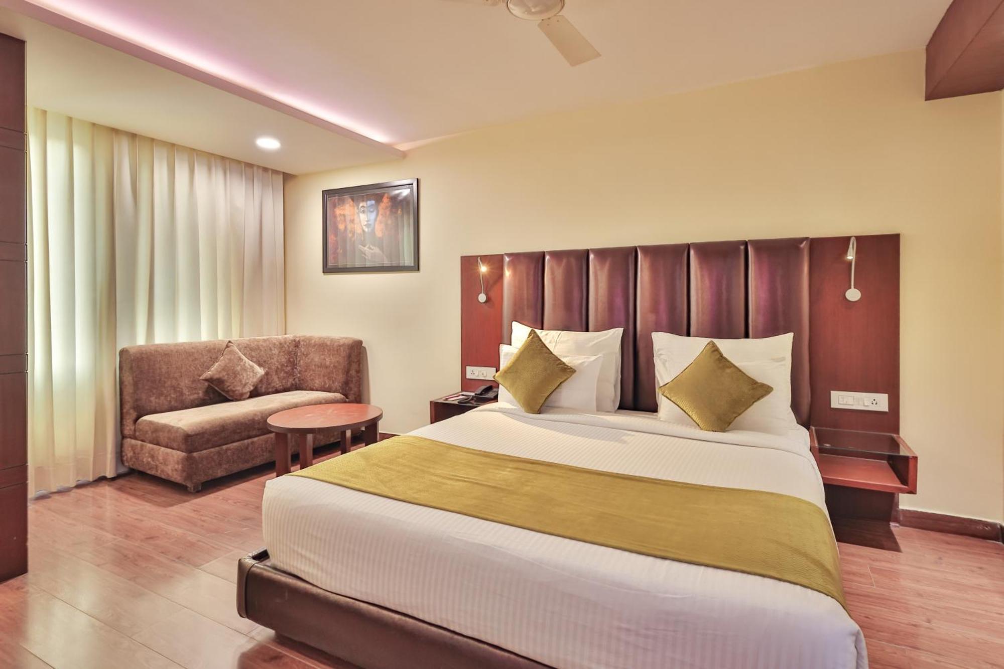 Hotel Cama Mohali Buitenkant foto