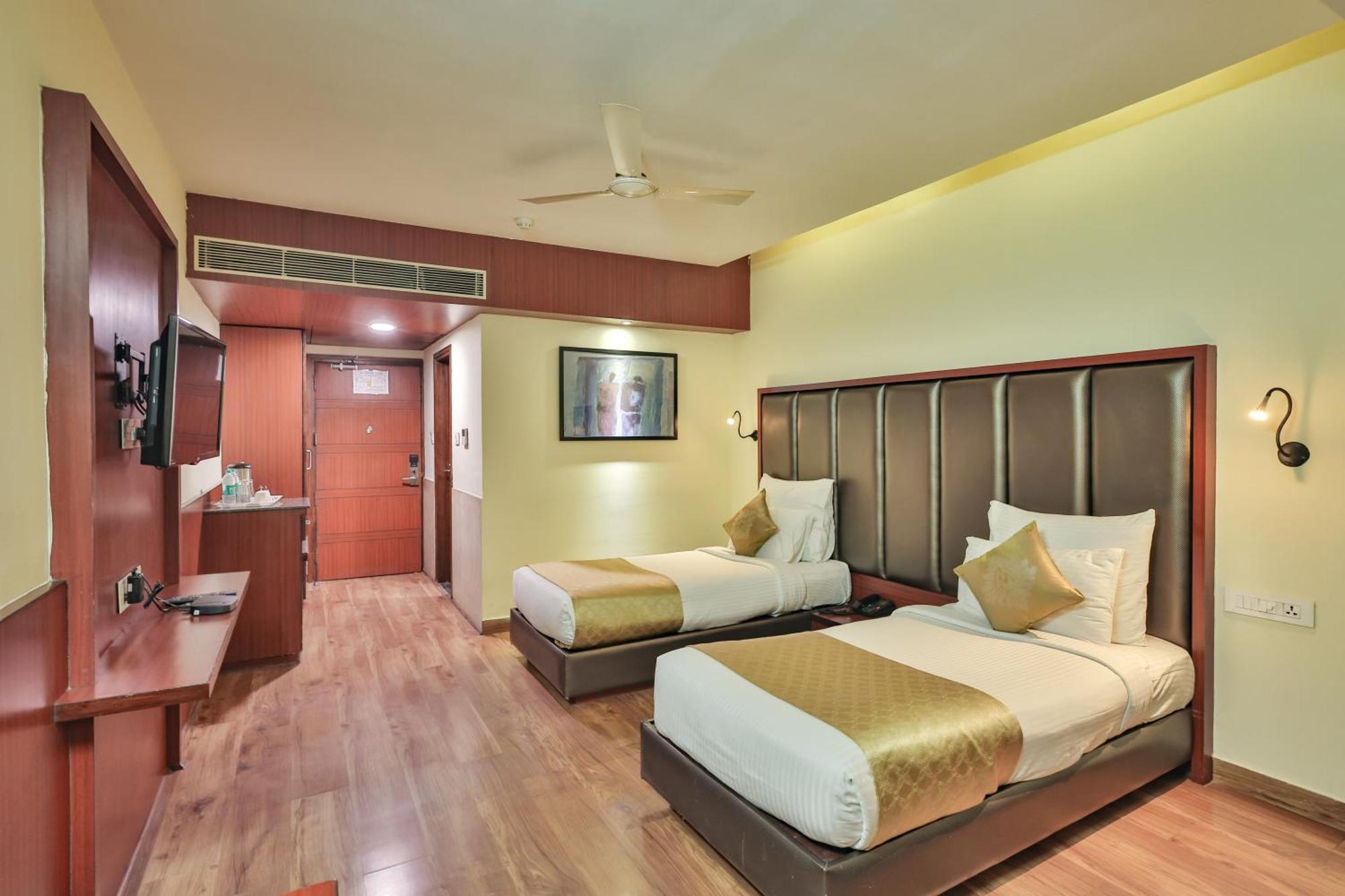 Hotel Cama Mohali Buitenkant foto