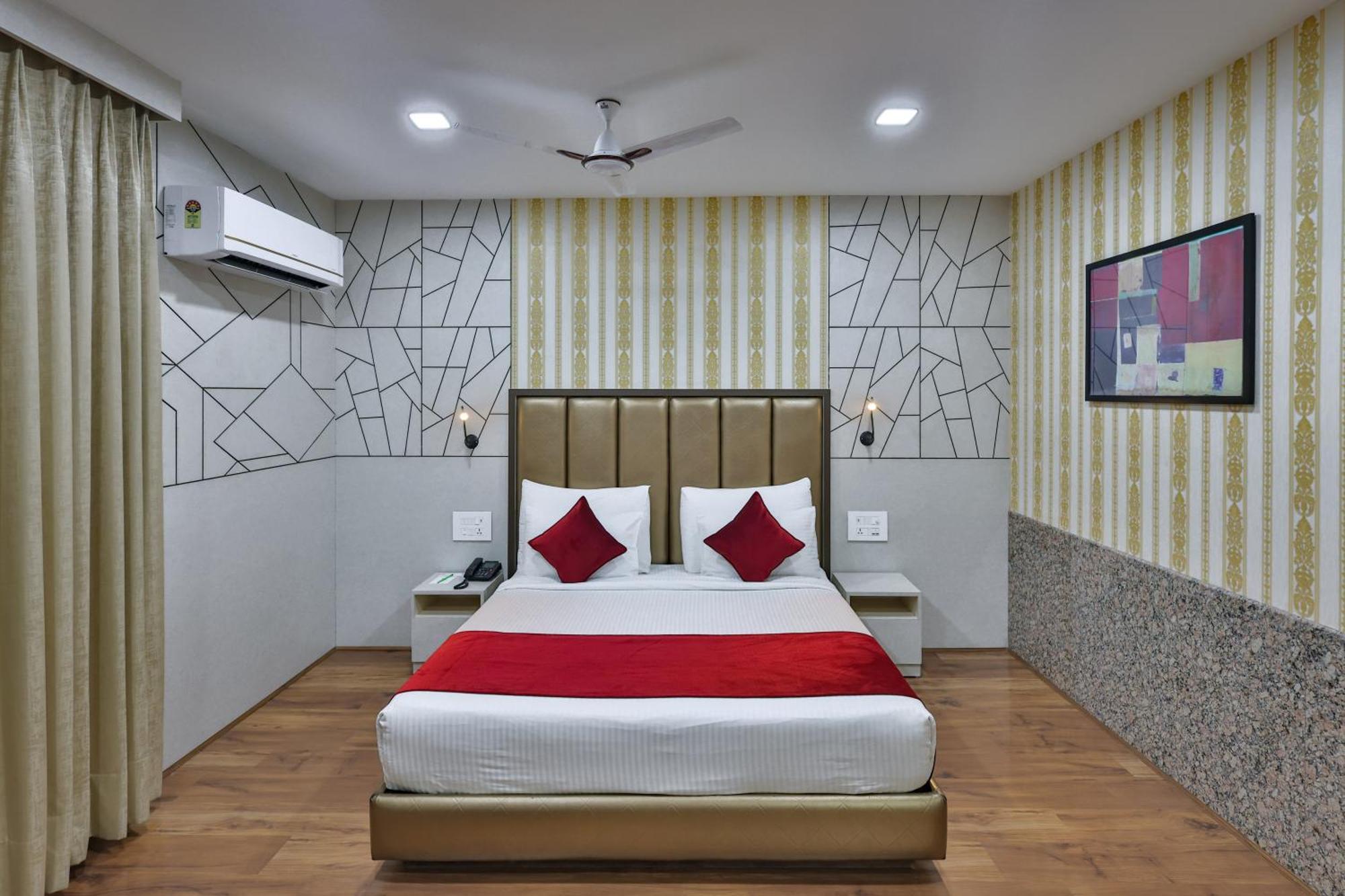 Hotel Cama Mohali Buitenkant foto
