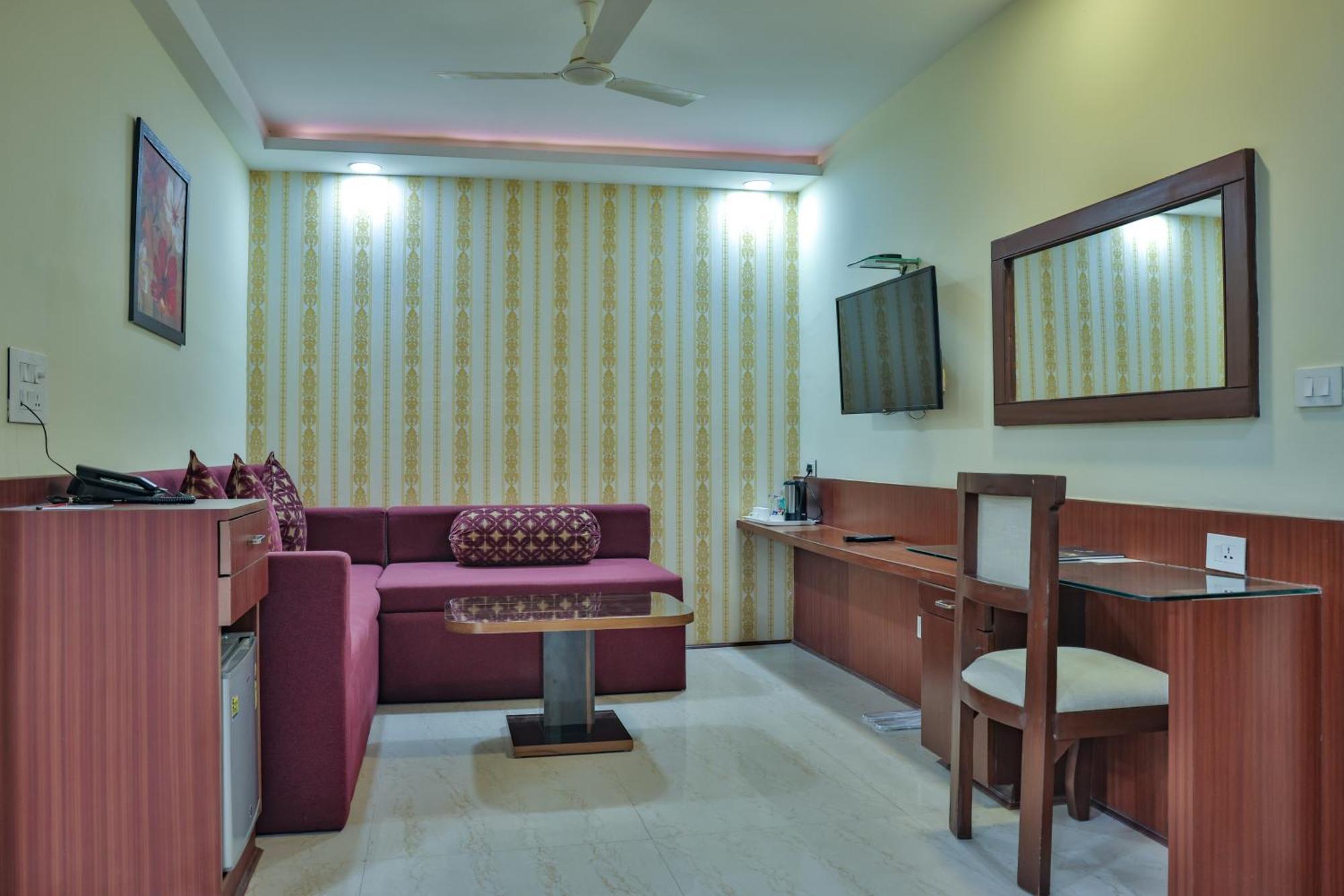 Hotel Cama Mohali Buitenkant foto