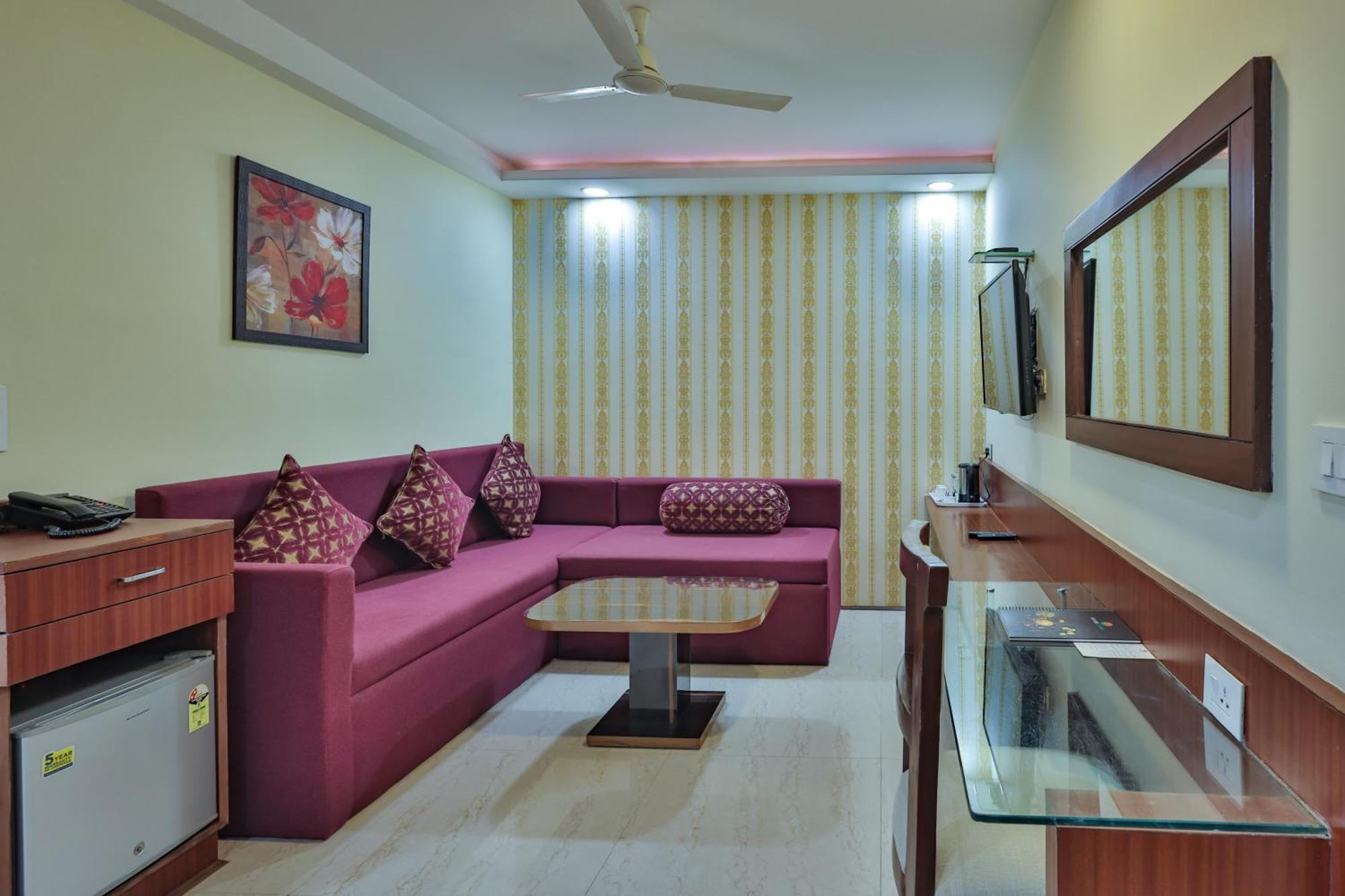 Hotel Cama Mohali Buitenkant foto