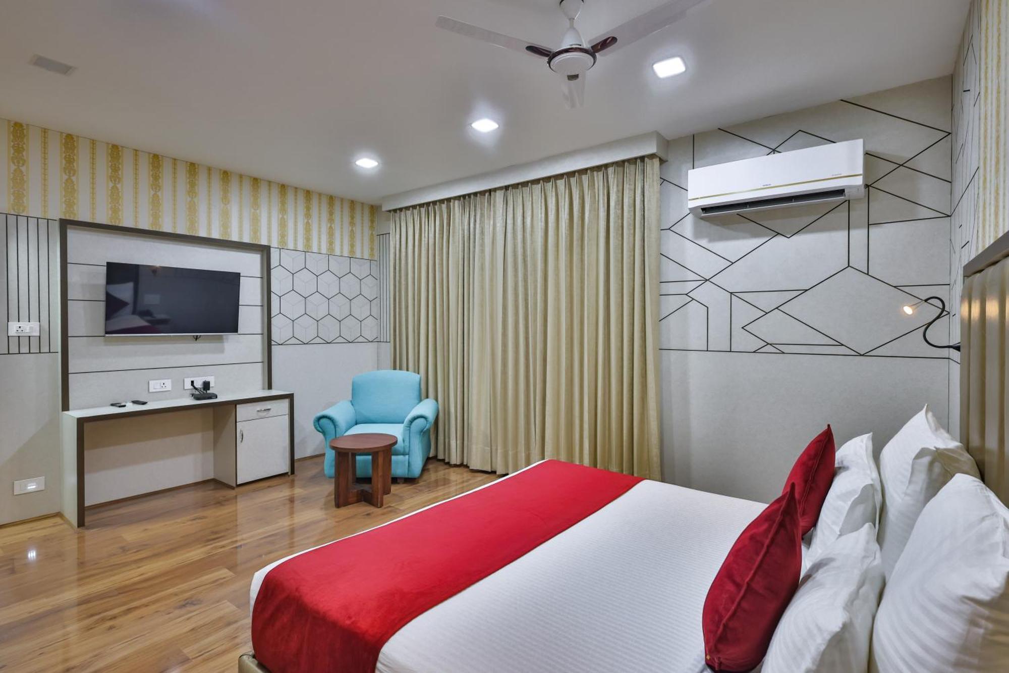 Hotel Cama Mohali Buitenkant foto