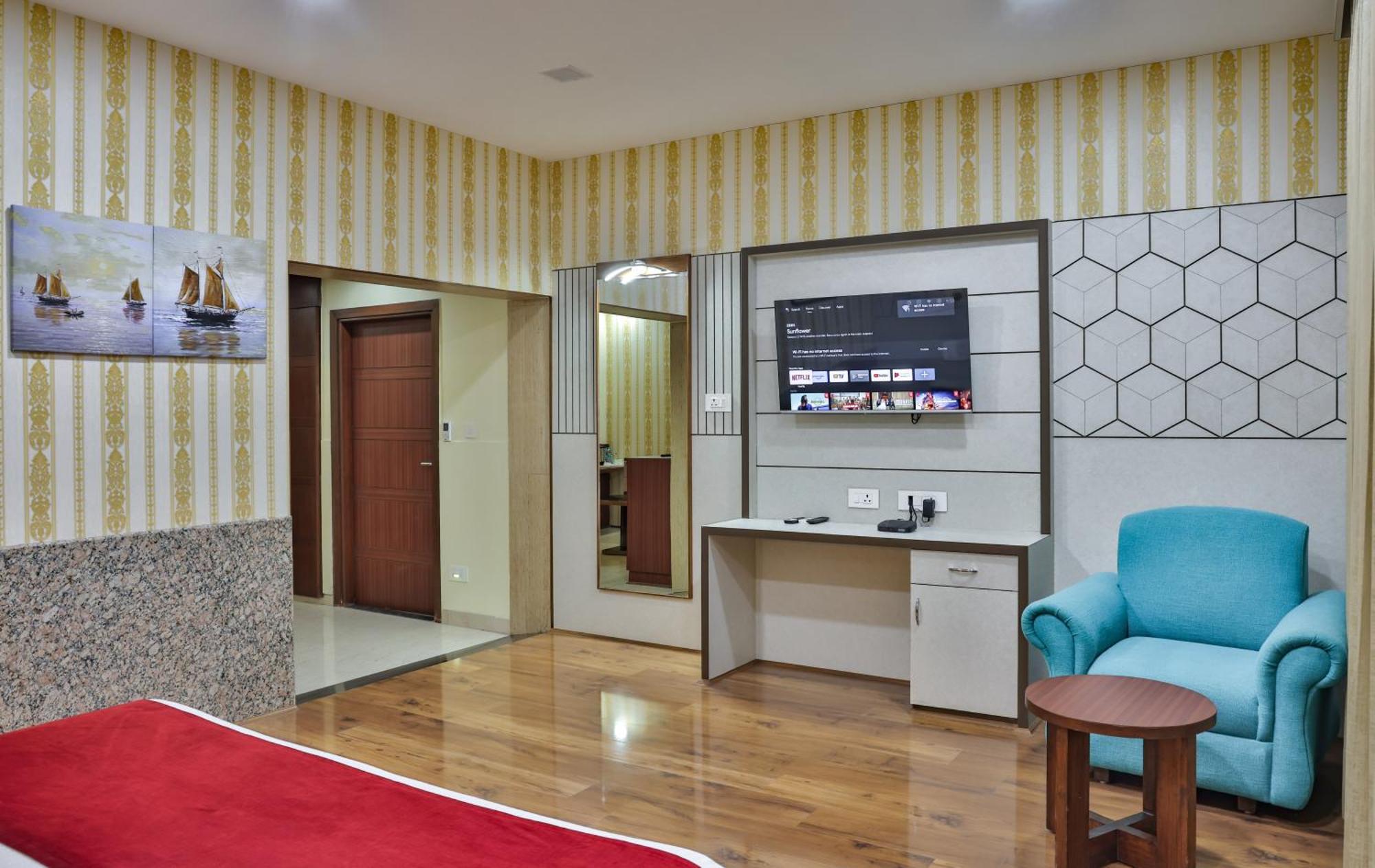 Hotel Cama Mohali Buitenkant foto